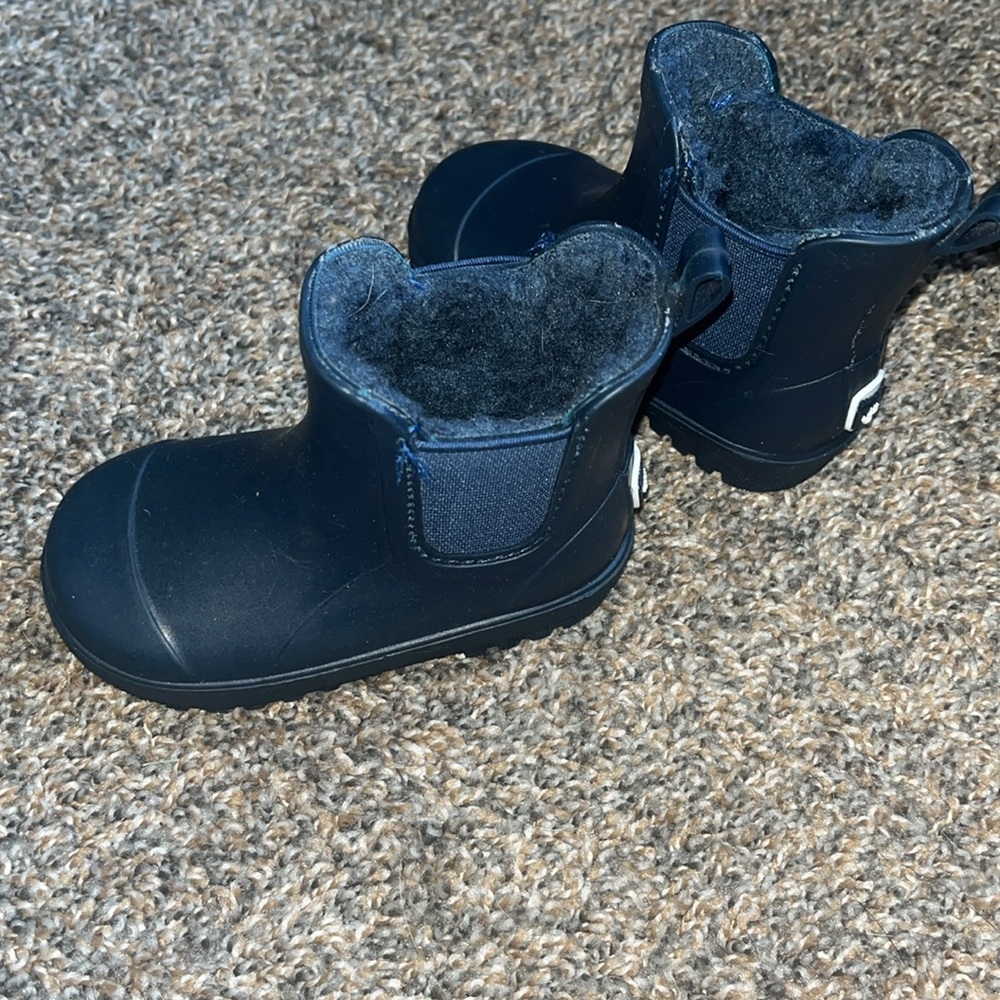 Kids Navy Boots - Picture 3 of 3